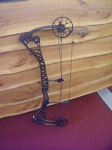 Mathews No Cam HTR Black 28.5" 70#