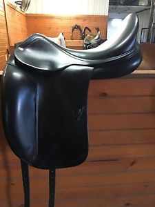 Amerigo Cortina Dressage Saddle