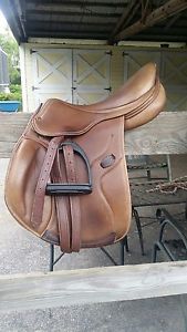 16.5 inch HDR Close Contact Saddle