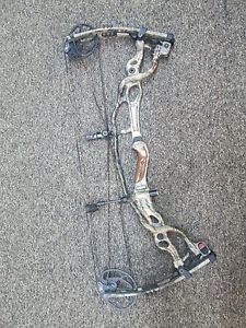 Hoyt Carbon Spyder ZT 30 Left Handed 29" 60-70 LB Bow
