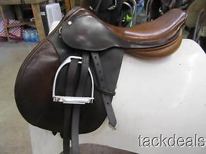 County Pro Fit Close Contact Saddle 17" No 3 Fit Lightly Used