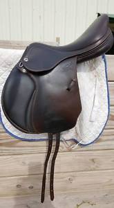 17 inch Prestige Sinead Event Saddle, Brown Deluxe Lux Leather, wool flocked.