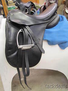 Schleese EAS Special Dressage Saddle Used 17" Seat No 2 Fit Hoop Tree