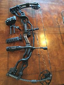 Hoyt Carbon Spyder 30 With Accessories