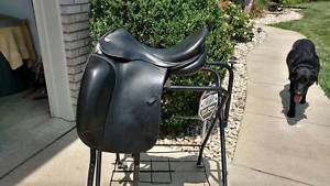 Prestige 2000 dressage saddle - MUST SELL