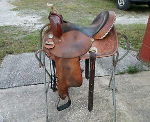 CIRCLE Y THE PROVEN BARREL RACER SADDLE 15"