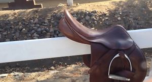 Gently Used COUNTY saddle Spring Tree, All Leather, Size 17 1/2 M