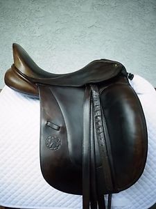 Hennig Dressage Saddle