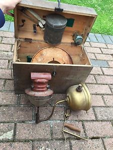 RARE VINTAGE TILLEY SL61 WALL LANTERN LAMP IN ORIGINAL WOODEN BOX w ACCESSORIES