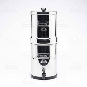 New 1 Travel Berkey Stainless Steel Water Filtration System w 2 Black Filters