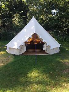*** 5 METRE BELL TENT WITH HEAVY DUTY ZIPPED IN GROUNDSHEET ***