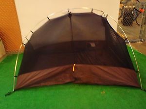 Big Agnes Seedhouse Tent with Cross-Over Pole: 3-Person 3-Season /26143/