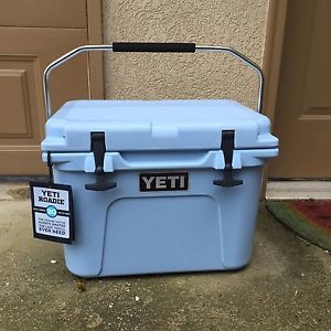 YETI Roadie 20 QT BLUE Cooler NEW with tags RARE COLOR