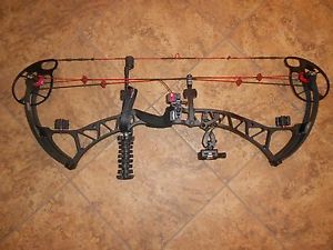 Bowtech Experience 50-60# Right hand Black Ops package