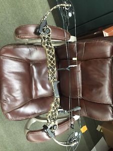 Mathews Chill X Monster 28" 70# RH
