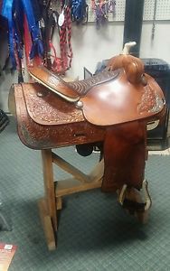 Hereford Balance Ride 15" saddle
