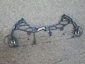 Bowtech BTX 31 Right Handed 27-31" 60-70 LB Bow