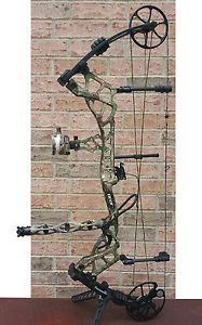 2015 Bear Archery Tremor Compound Bow RH 60-70# RTH, Quality Accessories