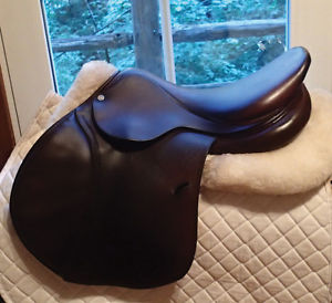 17" Antares Saddle - 2A Flaps - 2008 - 4.5" dot to dot