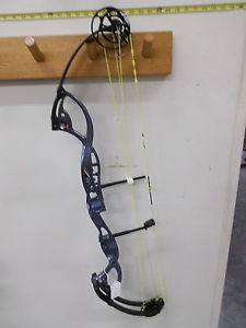 2016 PSE Xpression Platinum RH 60# 26"-31.5" Draw
