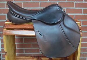 17.5" 29 cm Stubben Edelweiss Close Contact Jumping Saddle w/ Equi-Fit System