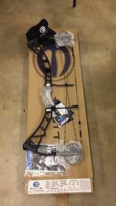 ELITE Synergy 28/60 Right HAND Compound Bow **NEW IN BOX** Black