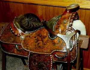 1970's Circle Y show saddle