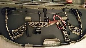 Mathews Heli-m Solocam Lost Camo Bow Package - Helium - Helim RH 65# 29.5 draw