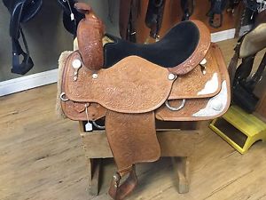 Circle Y Western Show Saddle 16"
