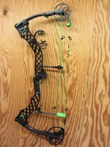 Mathews Helim 50-60lb. 27" draw QAD Ultra Rest Custom String & Cables w/case