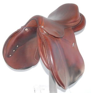 17.5" ANTARES SADDLE (SO18929) VERY GOOD CONDITION!! - DWC - CAN