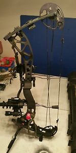 Compound bow package