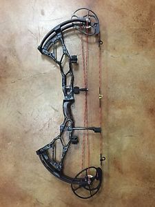Bowtech BT-X 31 RH 70# 27-31" Draw Kryptek Typhon Custom strings