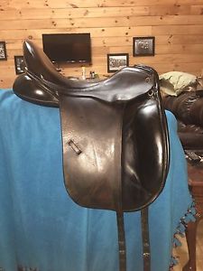 Trilogy Verago Dressage Saddle Size 18 M/W