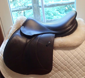 17" Voltaire Palm Beach Saddle - Full Buffalo - 3AA Flaps - 2012 - 5" dot to dot