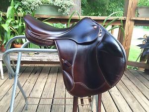 17" Prestige Paris K Monoflap Jump Saddle