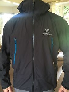 Arc'teryx Arcteryx Gore Tex Waterproof Walking Hiking Jacket. Size Large