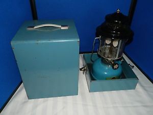 Vintage 9/1964 Sears Double Mantle Lantern, Blue Black, With Metal Case