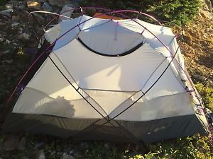 Mountain Hardwear Trango 2 Four Season Tent Teal Good Condition Winter Mountain