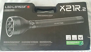 LED LENSER X21R.2 3200 Lumens CREE Rechargeable HandTorch(LED99421R)-NEW in case
