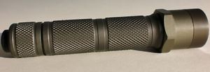 SureFire E2 Executive Taschenlampe mit E2e Smooth Bezel - Schönes Sammlerstück