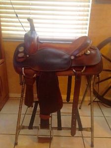 A Real Nice 16" Crates Cutting Saddle In Great Condition
