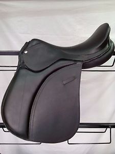 Lazeen All Purpose English Saddle with Adjustable Knee Pads
