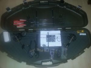 Champion Wolverine Compound Bow Package RH