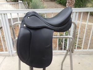 Prestige Lucky Dressage Saddle~ 16 inches