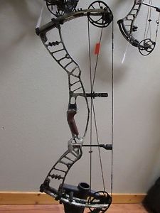 Hoyt Nitrum 34 30.5 Draw 70 lb