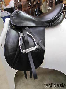 Stubben Tristan DL Dressage Saddle 18" 32cm Wide Tree Lightly Used