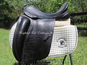 17" COUNTY FUSION XTR black dressage saddle-med/wide tree-wool flocked!!