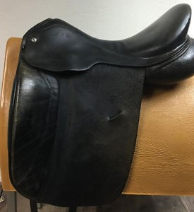 Custom Saddlery, Steffan ADVANTAGE Dressage Saddle 18" Wide