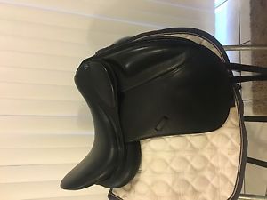 Super Nice! Dynamic Dressage Saddle